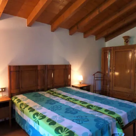 Isabel Apartament Baveno