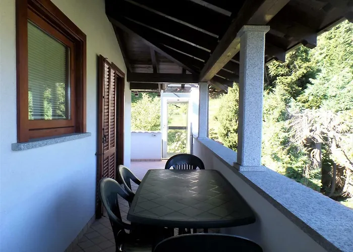 Isabel バヴェーノ